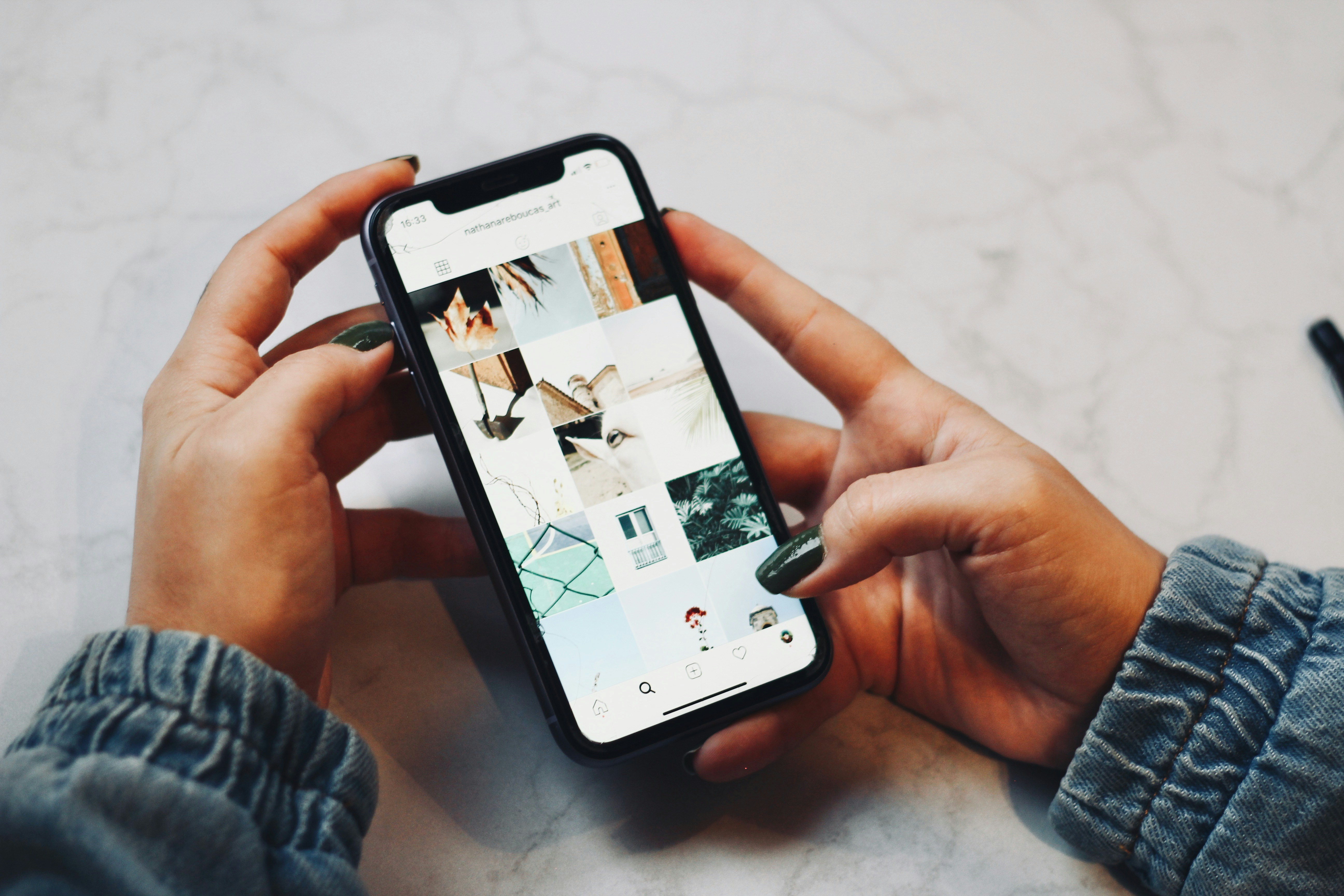QR Codes vs. Wedding Hashtags: Which is Better for Collecting Guest Photos?